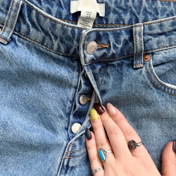 Blue tapered straight leg H&M jeans - Picture 3 of 4